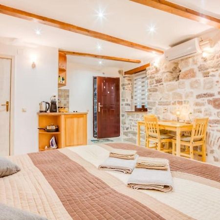 Kotor Bagus - Cozy Boutique Old Town Studio With Seaview Terrace Esterno foto