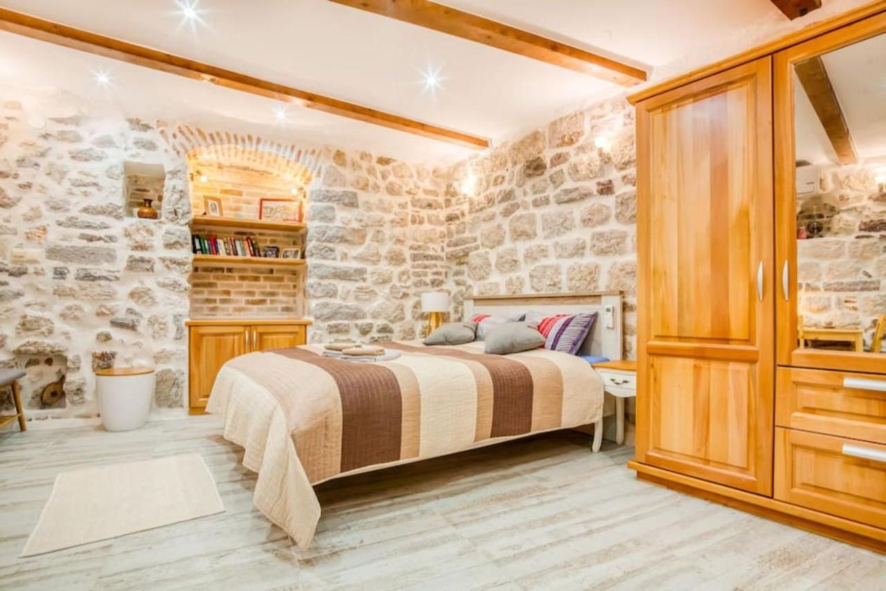 Kotor Bagus - Cozy Boutique Old Town Studio With Seaview Terrace Esterno foto