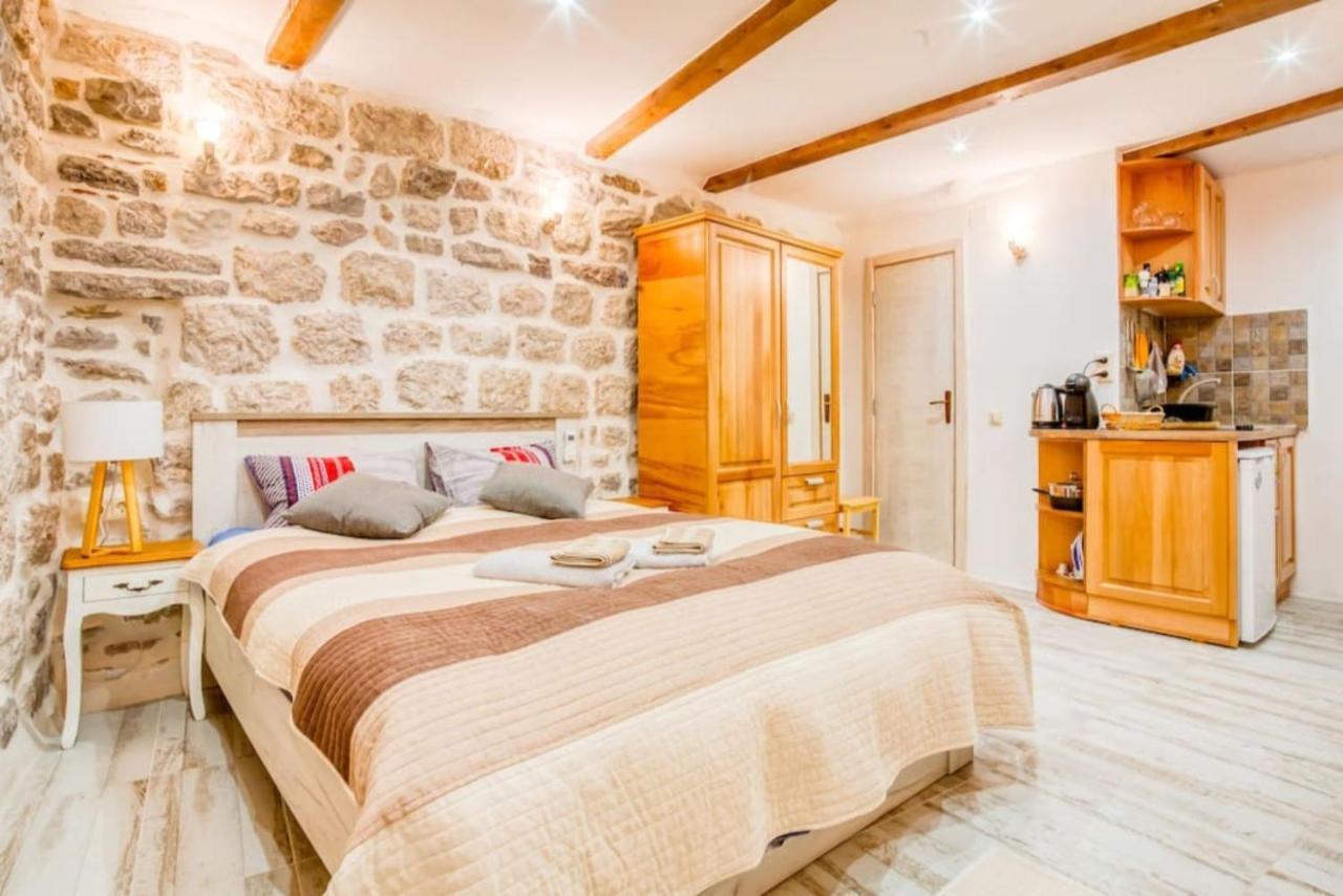 Kotor Bagus - Cozy Boutique Old Town Studio With Seaview Terrace Esterno foto