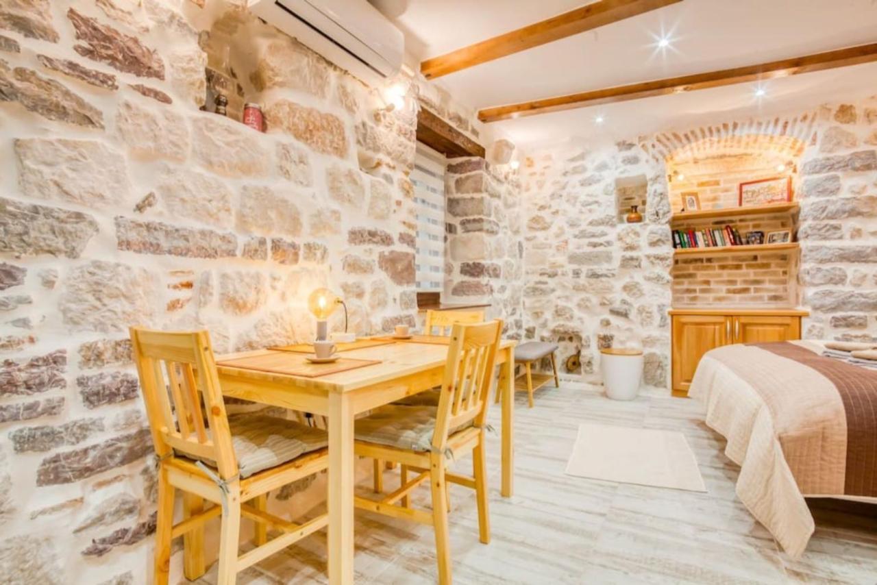 Kotor Bagus - Cozy Boutique Old Town Studio With Seaview Terrace Esterno foto