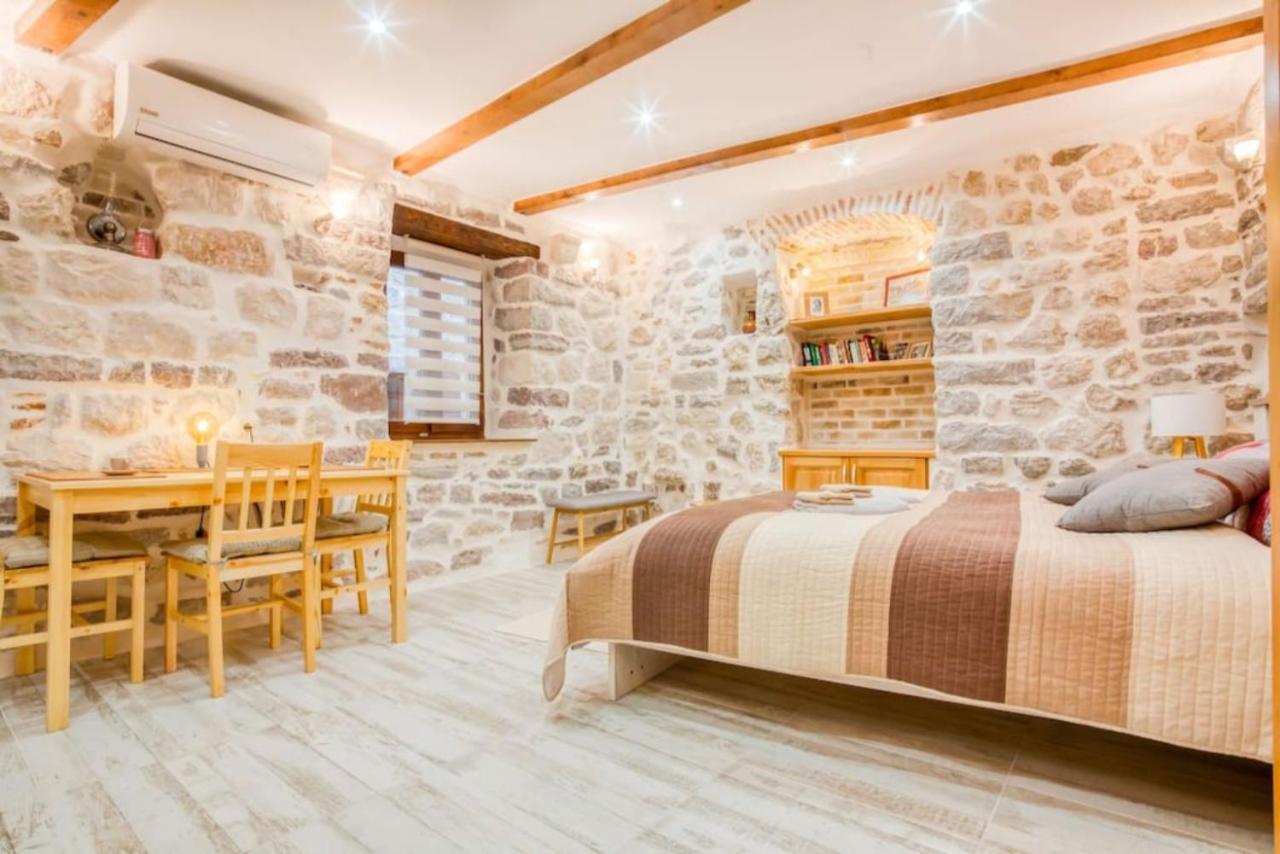 Kotor Bagus - Cozy Boutique Old Town Studio With Seaview Terrace Esterno foto
